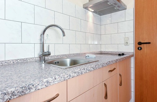 Esens Cabaña | Double room Aal in the Hotel-Pension Altes Siel - Double room Aal with terrace