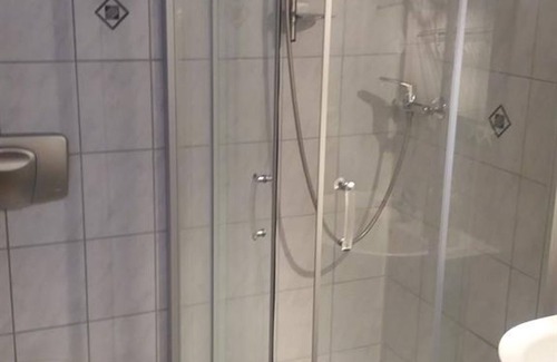 Bell Cama Y Desayuno | Habitación doble baño / ducha / WC - Pension Gaß