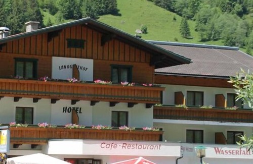 Fusch an der Grossglocknerstrasse Casa | Double room Cat. A (B&B 1-2 N) - waterfall, hotel