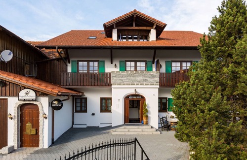 Hopfen am See Apartamento | Double room "Edinburgh" in the Vitusfort house
