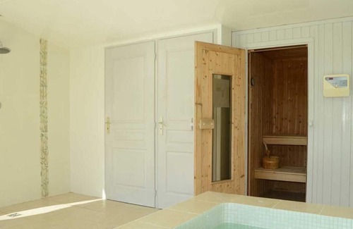 Saint Palais Casa | Habitacion Doble-Baño con bañera-Vista al Jardín-Et cours