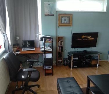 Tooting Casa | Double room in a cosy flat in Tooting
