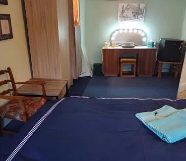 New Forest District Casa | Double Room in Character Cottage With Parking, Beaulieu, New Forest