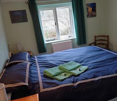 New Forest District Casa | Double Room in Character Cottage With Parking, Beaulieu, New Forest