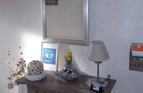 Anschau Apartamento | Habitación doble (en el sótano) con baño / aseo compartido - Ferienwohnung Familie Schmitz