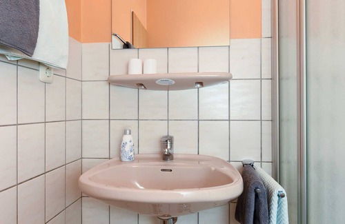 Esens Cabaña | Double room "Muschel" in the Hotel-Pension Altes Siel - Double room "Muschel" with