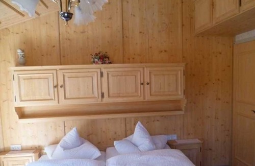 Bayrischzell Cabaña | Double room (online) - Gästehaus Akelei