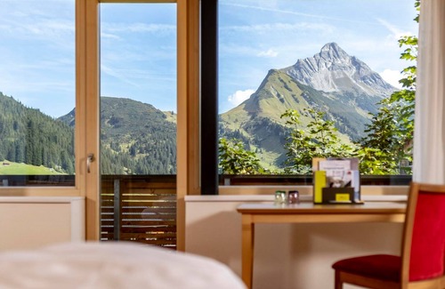 Warth Casa | Double room Orchidee II - Hotel Walserberg