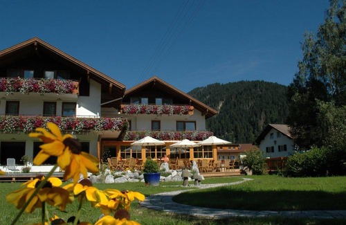 Unterjoch Cabaña | Double room Plus (with balcony) - Hotel Anneliese