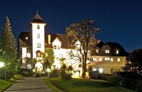 Michaelerberg Apartamento | Twin room, shower, toilet, 1 bedroom - Hotel Schloss Thannegg-Moosheim