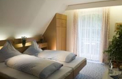 Bad Bertrich Hotel | Habitación doble con ducha / WC / Confort - Hotel Haus Christa