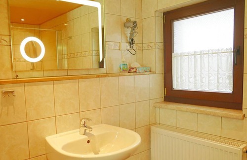 Pirna Cama Y Desayuno | Habitación doble, ducha, WC - Pensión No. 13