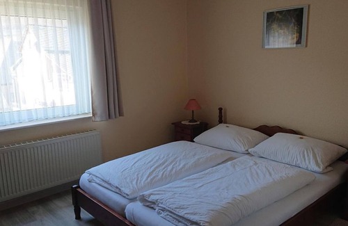 Enkirch Cama Y Desayuno | Double room, shower, WC - Gasthaus zum Weinstock