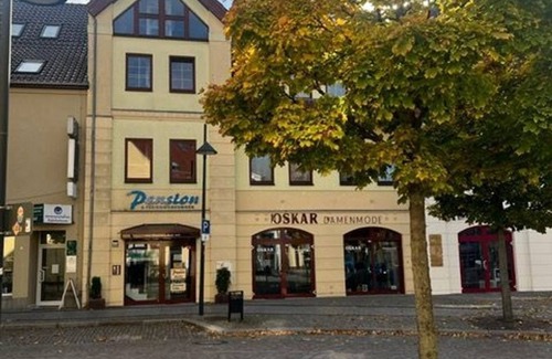 Lubben Cabaña | Double room street side, WC/shower - Pension am Markt