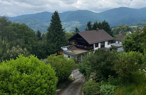 Neusatzeck Apartamento | Vrbo Property