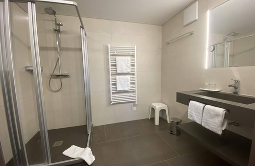 Damuels Cama Y Desayuno | Double room with balcony - Hotel Garni Enzian