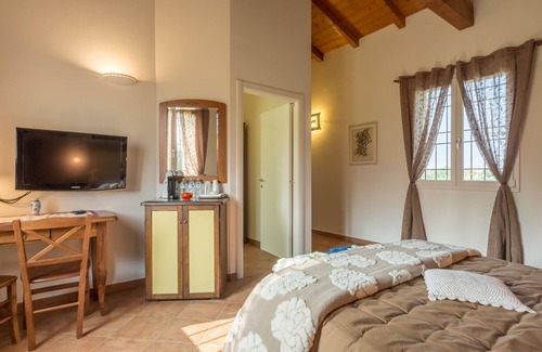 Castenaso Otro | Habitación doble con baño privado a pocos minutos de Bolonia.