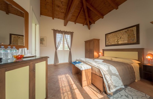Castenaso Otro | Habitación doble con baño privado a pocos minutos de Bolonia.