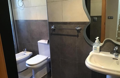 El Albir Cama Y Desayuno | Habitación doble con baño compartido y zonas comunes compartidas R4