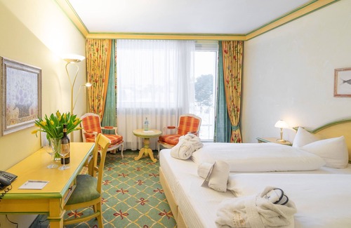Binz Complejo | Double room with side sea view and balcony - Rugard Thermal Strandhotel 4