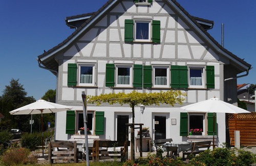 Neufrach Apartamento | Vrbo Property