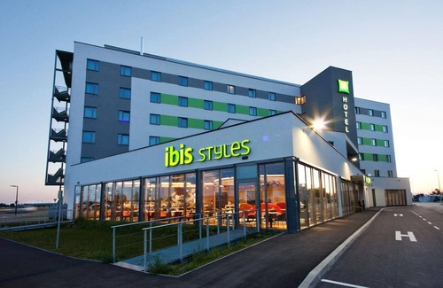 Parndorf Casa | Double room WITHOUT breakfast, shower, WC - ibis Styles Parndorf Neusiedler See