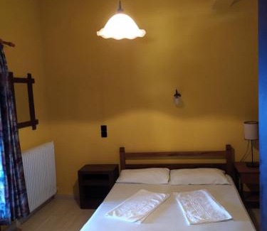 Tsagarada Apartamento | Double studio room in front of the sea