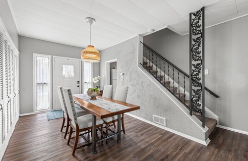 Kamm's Corners Apartamento | Double the Space for Large Groups! Entire Duplex!