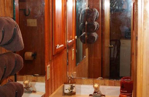 Bandera Cama Y Desayuno | Double U Barr Ranch - Cowboy Cabin