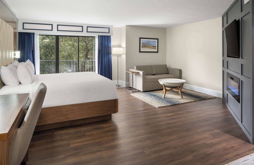 Hilton Head Island Hotel | Grand Hilton Head Inn, Ascend Hotel Collection