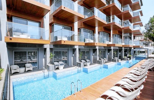 Kusadasi City Centre Hotel | Doubletree By Hilton Kusadasi - Special Class