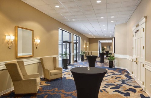 Andover Hotel | DoubleTree by Hilton Hotel Boston-Andover