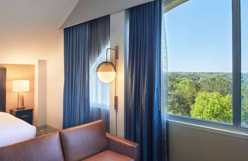 Roswell Hotel | DoubleTree by Hilton Atlanta - Roswell