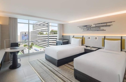 Ploenchit Hotel | DoubleTree by Hilton Bangkok Ploenchit
