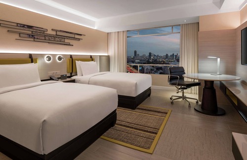Ploenchit Hotel | DoubleTree by Hilton Bangkok Ploenchit