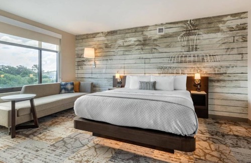 Charleston Hotel | Cambria Hotel Charleston Riverview