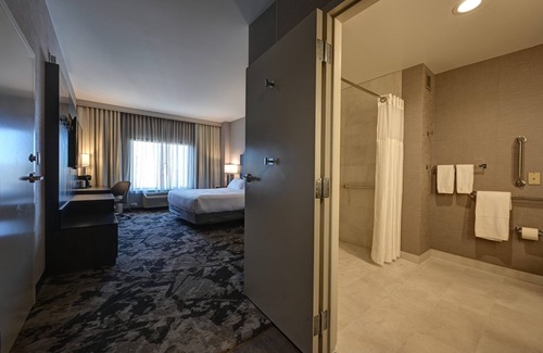 Dupont Hotel | DoubleTree by Hilton Denver International Airport