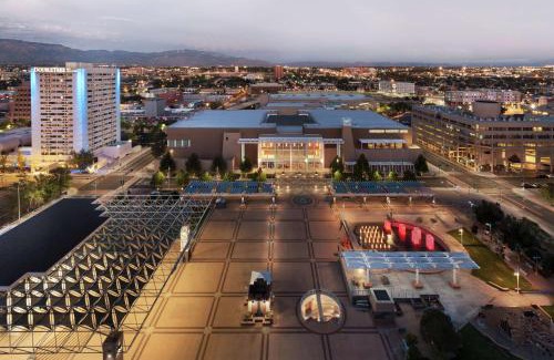Downtown Albuquerque Hotel | DoubleTree by Hilton Hotel Albuquerque