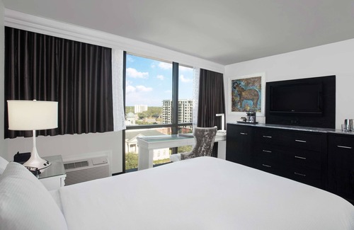 Capitol Hill Hotel | DoubleTree by Hilton Hotel Tallahassee