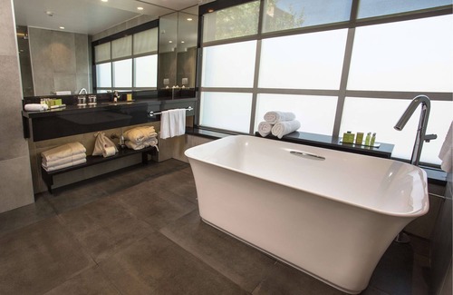Santiago Hotel | DoubleTree by Hilton Hotel Santiago - Vitacura