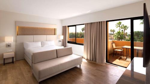 Islantilla Hotel | DoubleTree by Hilton Islantilla Beach Golf Resort