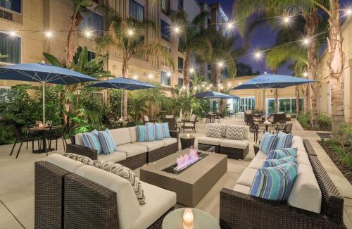 Commerce Hotel | DoubleTree by Hilton Los Angeles/Commerce