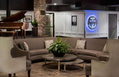 Downtown Memphis Hotel | DoubleTree by Hilton Memphis Downtown