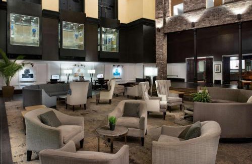 Downtown Memphis Hotel | DoubleTree by Hilton Memphis Downtown
