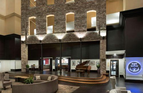 Downtown Memphis Hotel | DoubleTree by Hilton Memphis Downtown