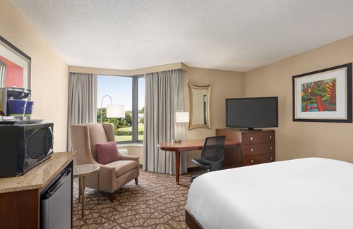 Murfreesboro Hotel | DoubleTree by Hilton Murfreesboro