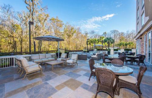 North Charleston Hotel | DoubleTree by Hilton North Charleston - Convention Center
