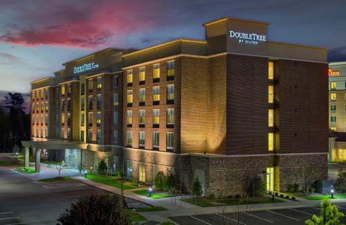 Southwest Raleigh Hotel | DoubleTree by Hilton Raleigh-Cary