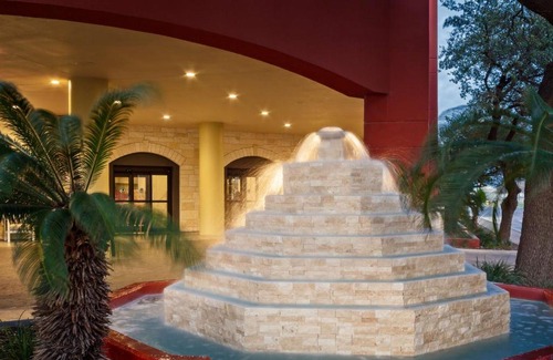 San Antonio Hotel | DoubleTree by Hilton San Antonio Downtown