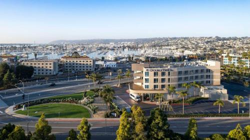 Roseville - Fleet Ridge Complejo | DoubleTree by Hilton San Diego Bayside